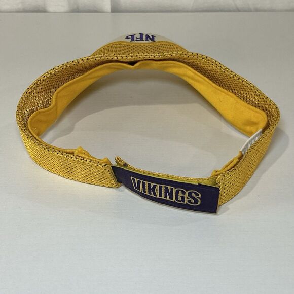 Minnesota Vikings NFL Yellow Visor Ted Brown #23 Autographed Strapback - Picture 2 of 6